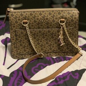 ❌SOLD❌DKNY PURSE